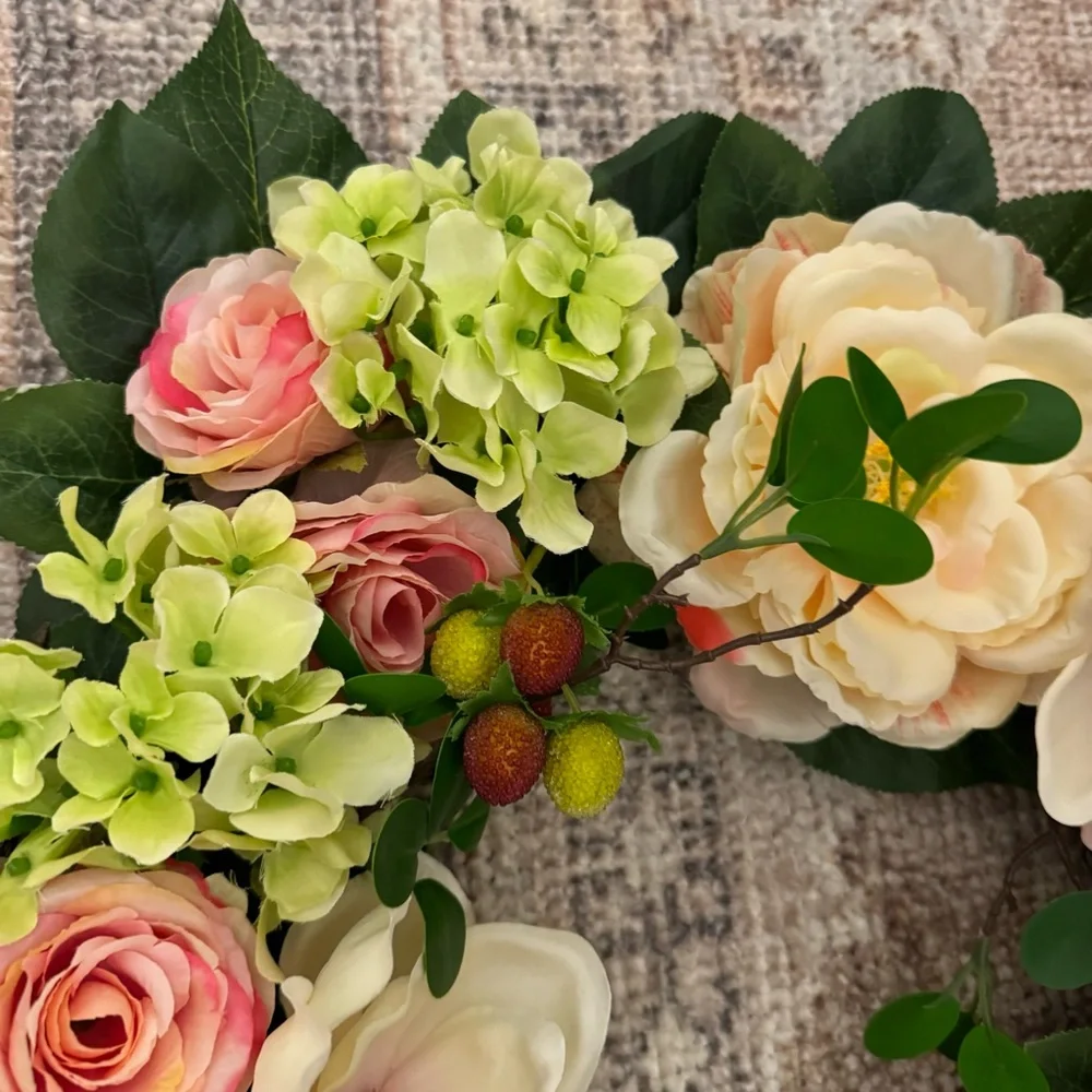Mixed Rose / Hydrangea  |,Magnolia/ Spring Wreath 22”